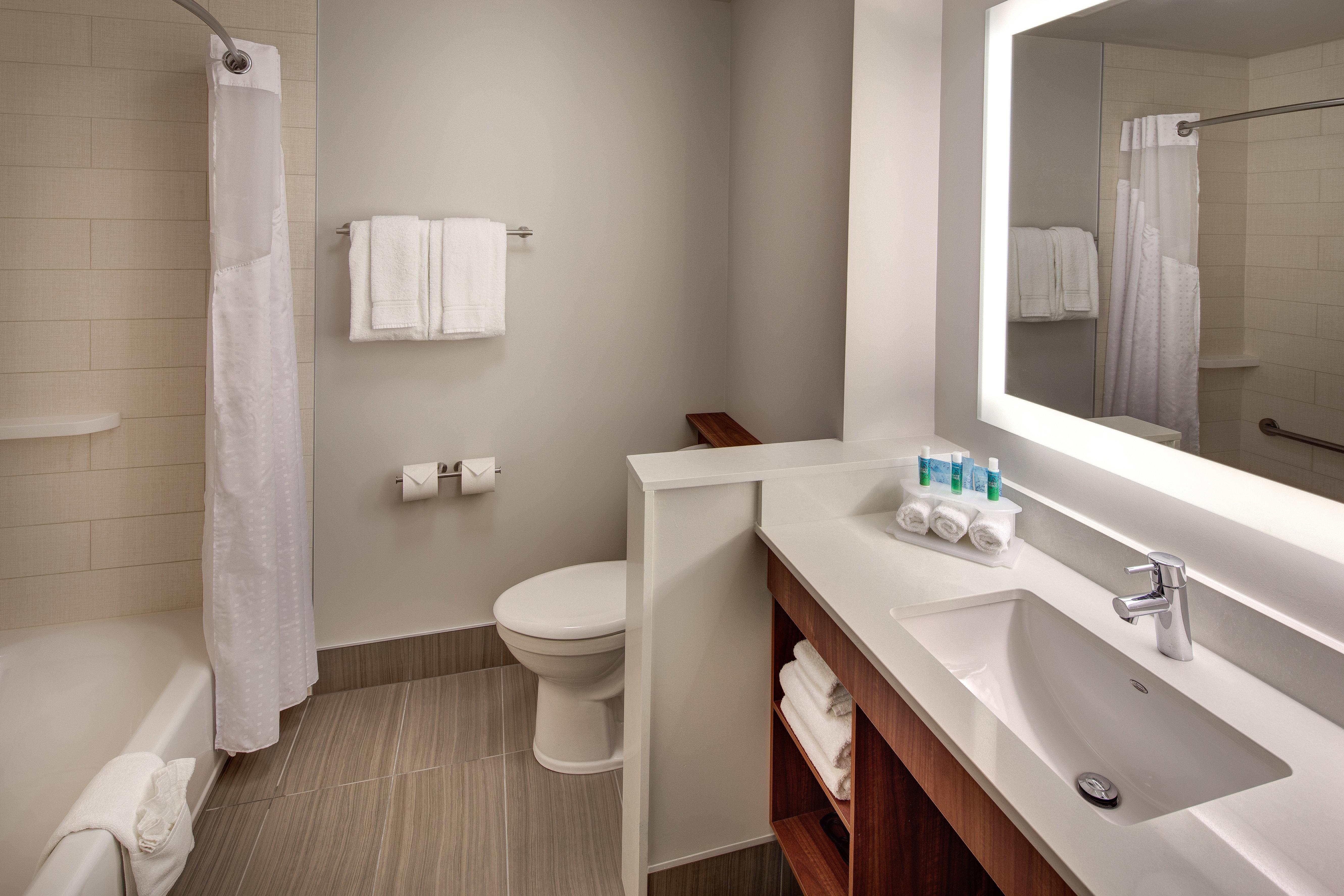 Holiday Inn Express & Suites Terrace By Ihg Zewnętrze zdjęcie